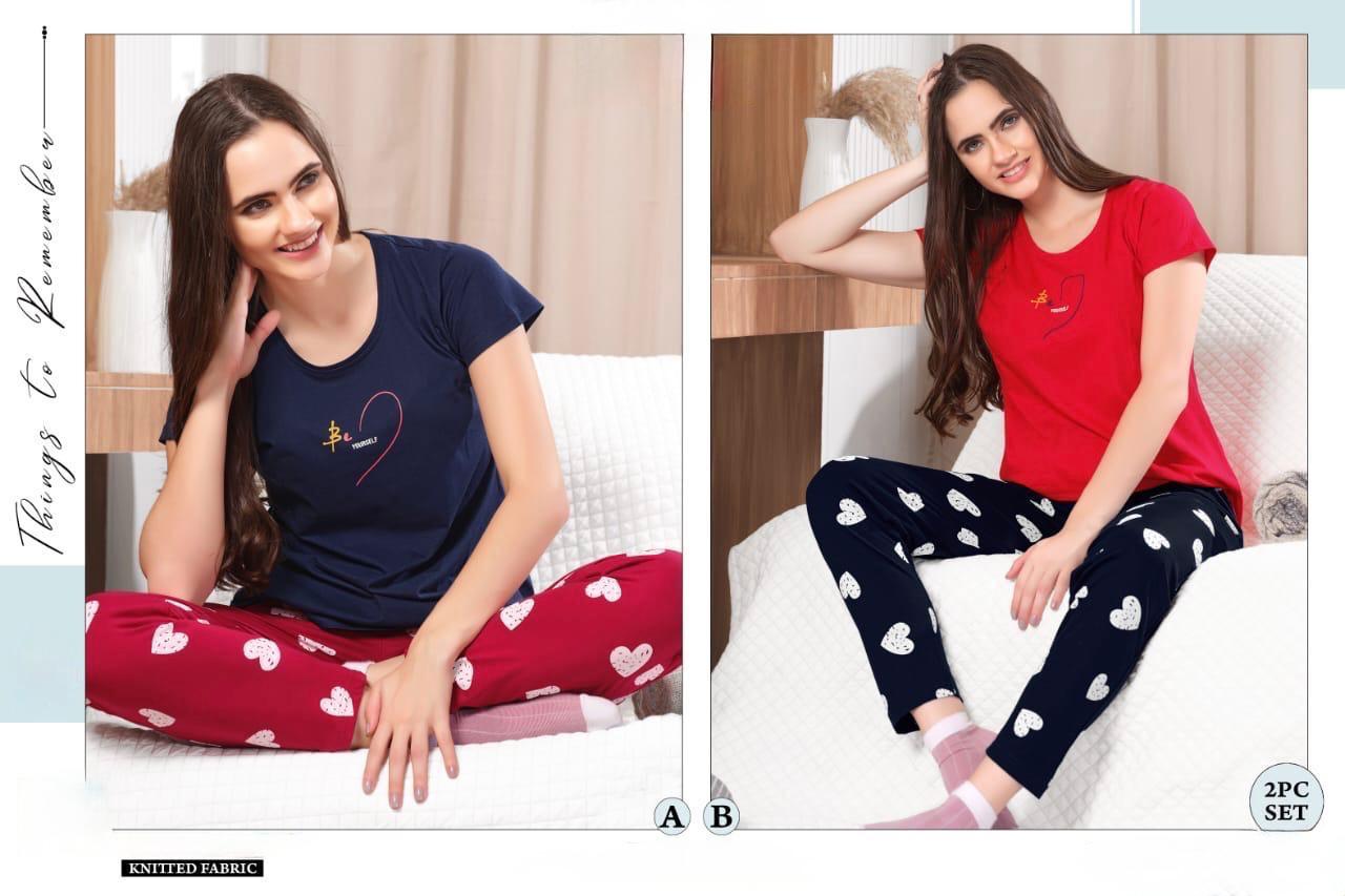 Heart Print T-Shirt & Pyjama Set – Soft Sleepwear for Women