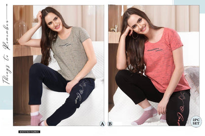 Slogan Print T-Shirt & Pyjama Set – Casual Comfort for Every Day for Women