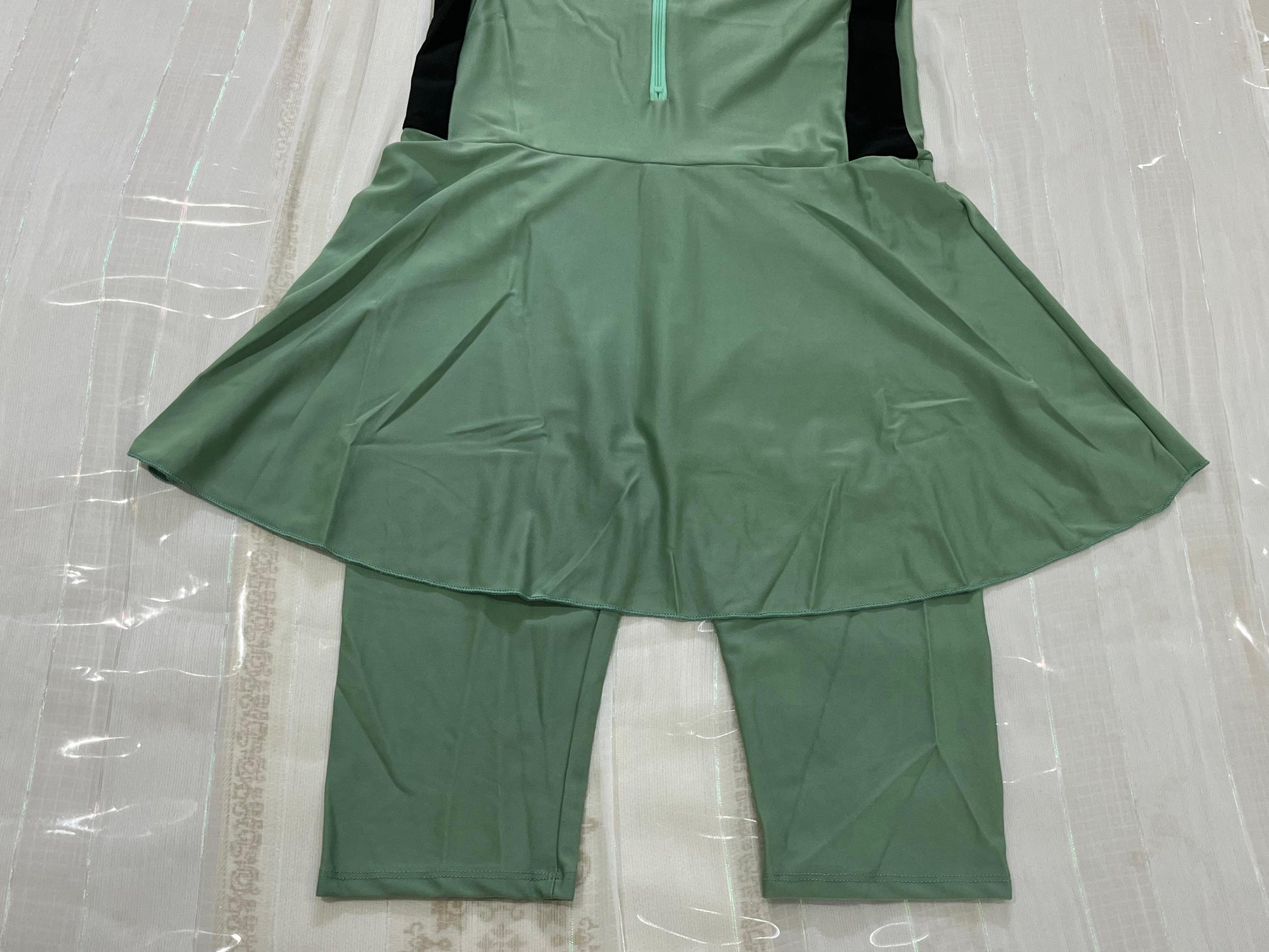 Modest Women's Swimsuit Set – Skirted Swim Top with Leggings & Swim Cap - House of Shreenaa